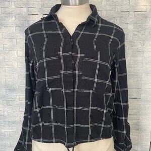 Abercrombie & Fitch Top Long Sleeve Button Down Drawstring Hem Pocket front sz M